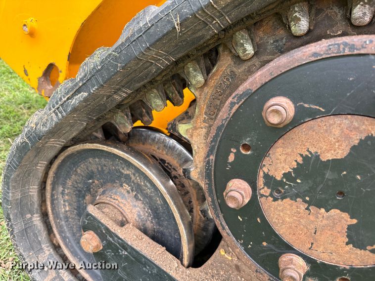 image for item EJ0575 2020 JCB 270T tracked skid steer loader