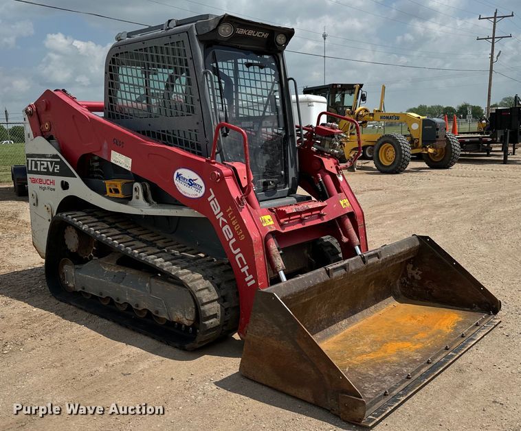 image for item EJ0580 2018 Takeuchi TL12V2 tracked skid steer loader