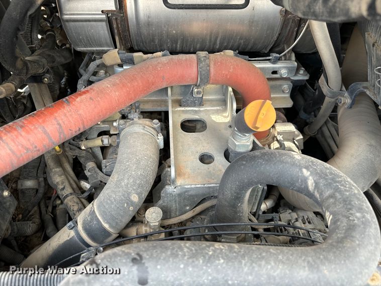 image for item EJ0580 2018 Takeuchi TL12V2 tracked skid steer loader