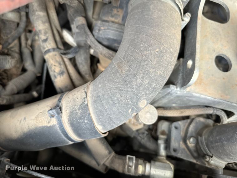 image for item EJ0580 2018 Takeuchi TL12V2 tracked skid steer loader