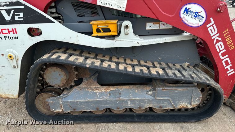 image for item EJ0580 2018 Takeuchi TL12V2 tracked skid steer loader