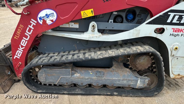 image for item EJ0580 2018 Takeuchi TL12V2 tracked skid steer loader