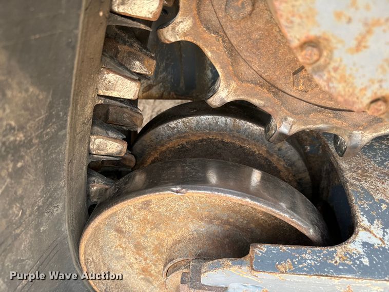 image for item EJ0580 2018 Takeuchi TL12V2 tracked skid steer loader