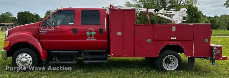 image for item EJ0590 2006 Ford F650 Super Duty Pro Loader Crew Cab utility / service truck