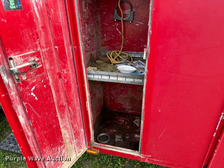 image for item EJ0590 2006 Ford F650 Super Duty Pro Loader Crew Cab utility / service truck