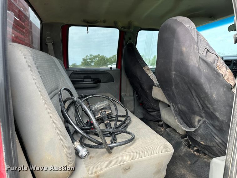 image for item EJ0590 2006 Ford F650 Super Duty Pro Loader Crew Cab utility / service truck