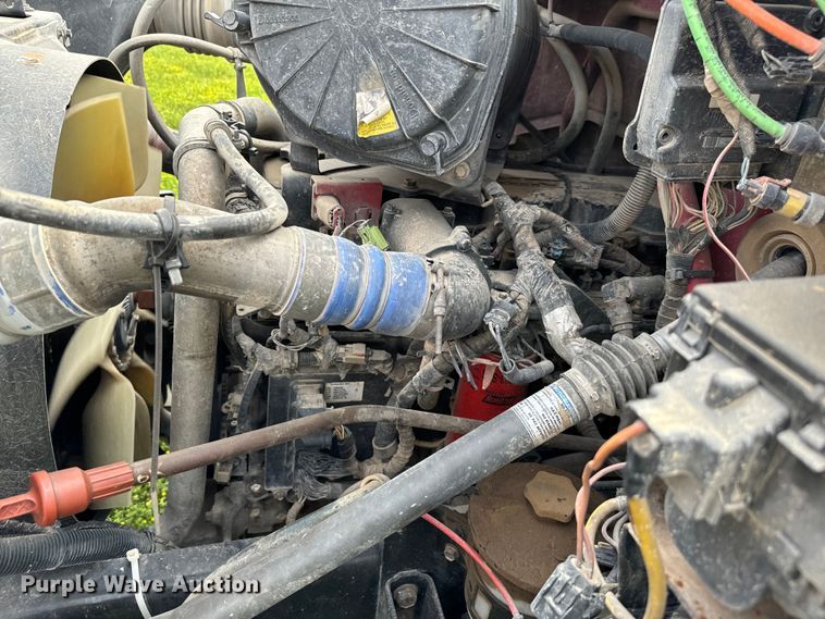 image for item EJ0590 2006 Ford F650 Super Duty Pro Loader Crew Cab utility / service truck