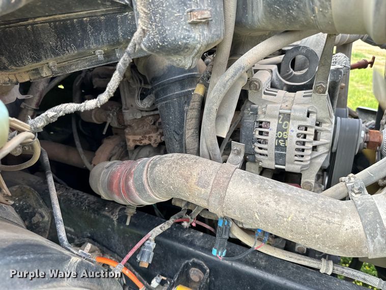 image for item EJ0590 2006 Ford F650 Super Duty Pro Loader Crew Cab utility / service truck