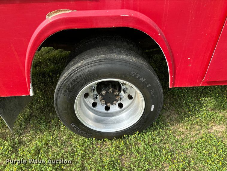 image for item EJ0590 2006 Ford F650 Super Duty Pro Loader Crew Cab utility / service truck