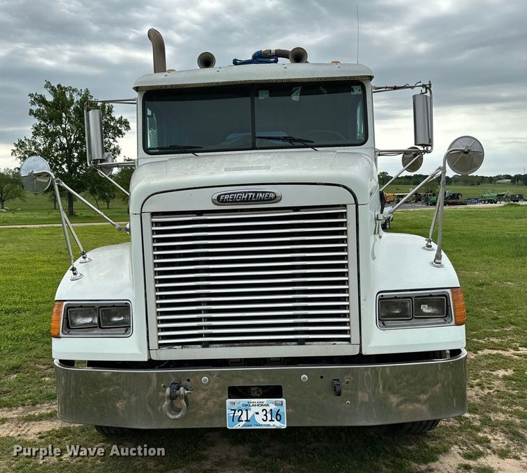 image for item EJ0591 2003 Freightliner FLD112 vacuum truck