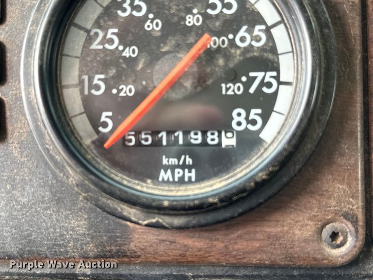 image for item EJ0591 2003 Freightliner FLD112 vacuum truck