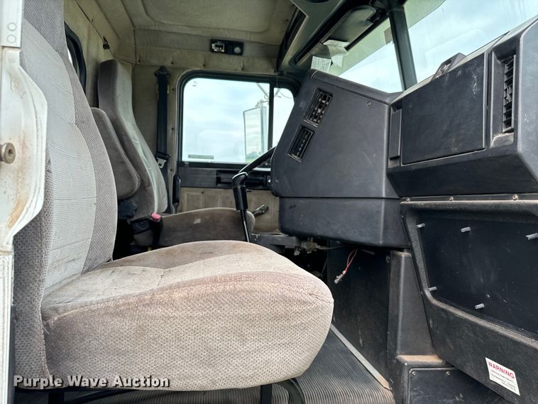 image for item EJ0591 2003 Freightliner FLD112 vacuum truck