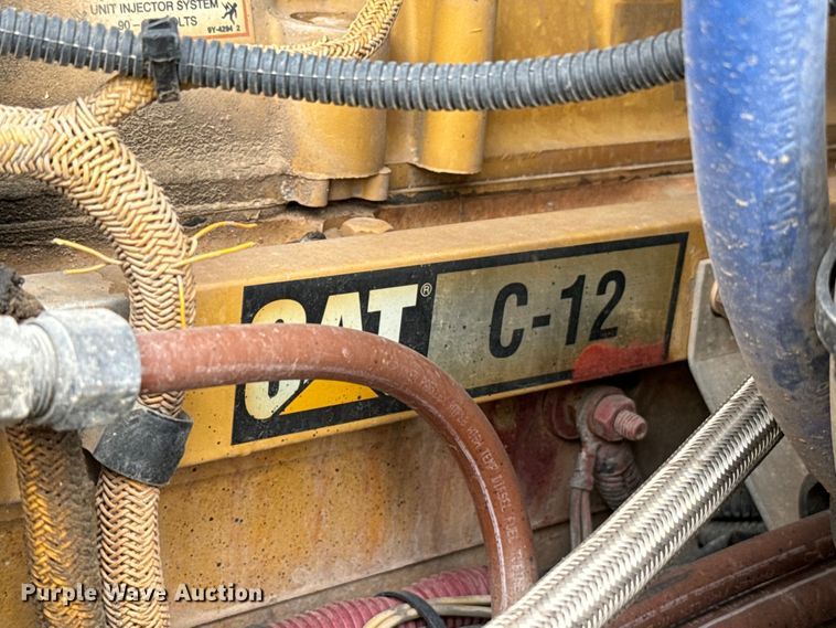 image for item EJ0591 2003 Freightliner FLD112 vacuum truck