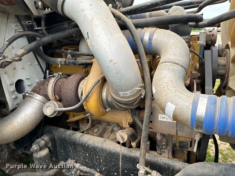 image for item EJ0591 2003 Freightliner FLD112 vacuum truck