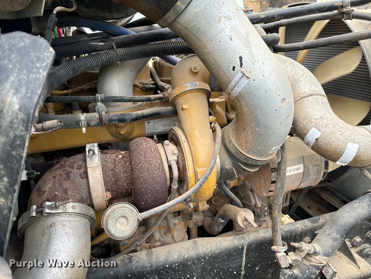 image for item EJ0591 2003 Freightliner FLD112 vacuum truck