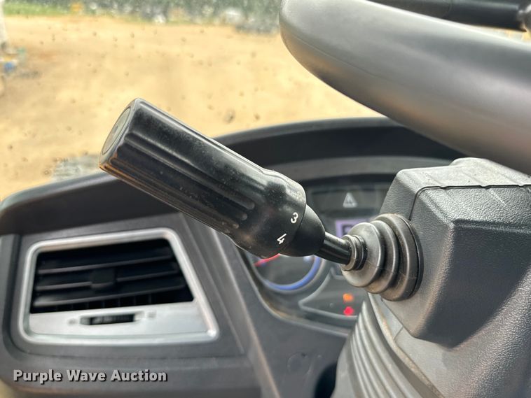 image for item EJ0597 2019 Hyundai  HL970 wheel loader