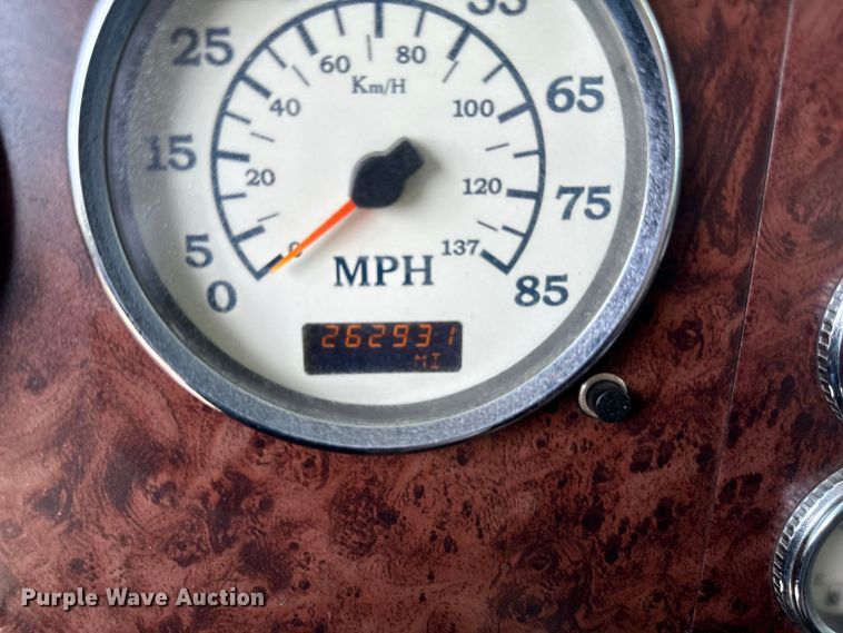 image for item EJ0610 2006 International  5500i dump truck