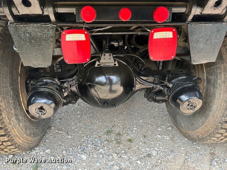 image for item EJ0610 2006 International  5500i dump truck