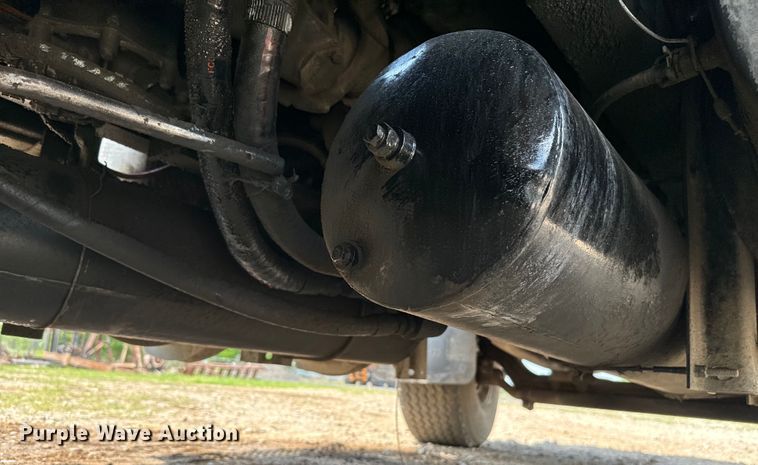 image for item EJ0610 2006 International  5500i dump truck