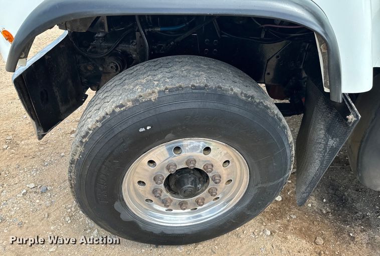 image for item EJ0610 2006 International  5500i dump truck