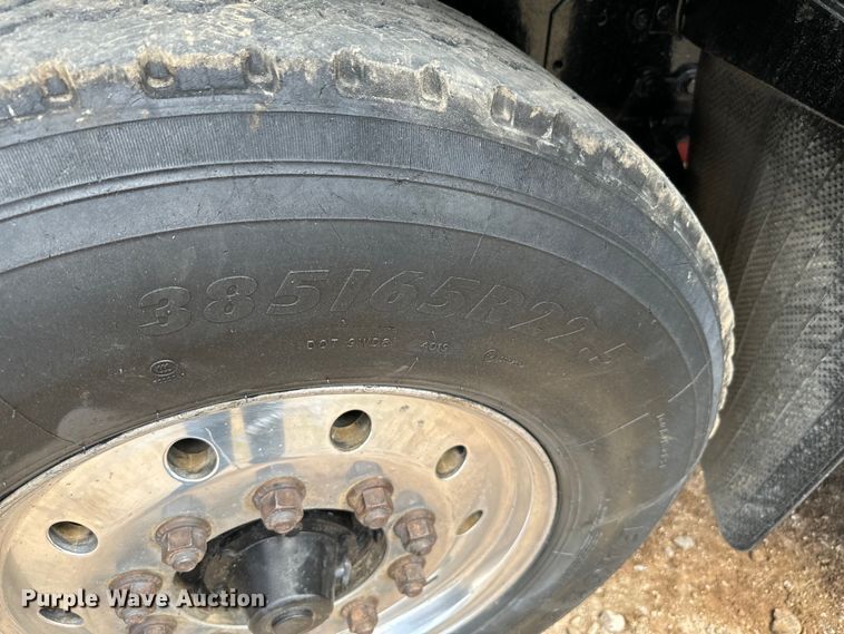 image for item EJ0610 2006 International  5500i dump truck