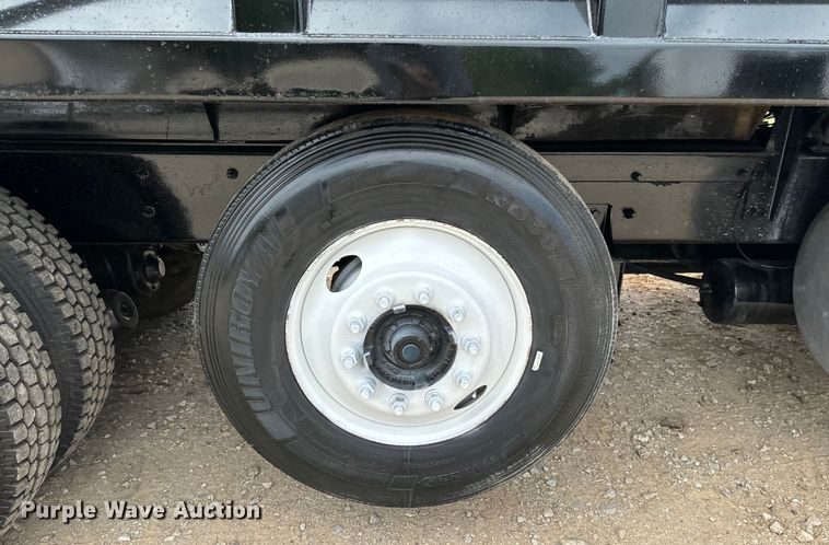 image for item EJ0610 2006 International  5500i dump truck