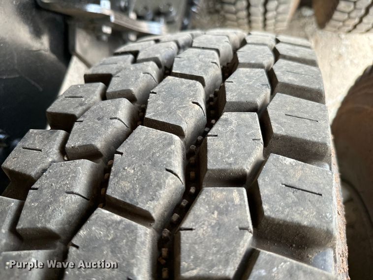 image for item EJ0610 2006 International  5500i dump truck