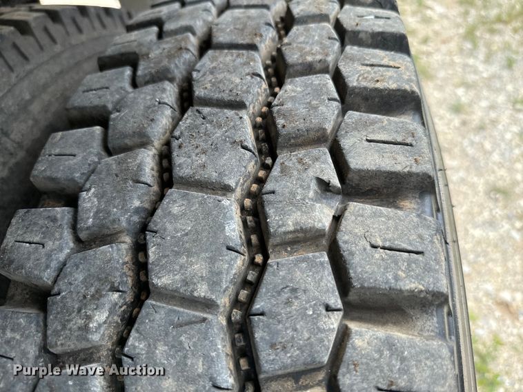 image for item EJ0610 2006 International  5500i dump truck