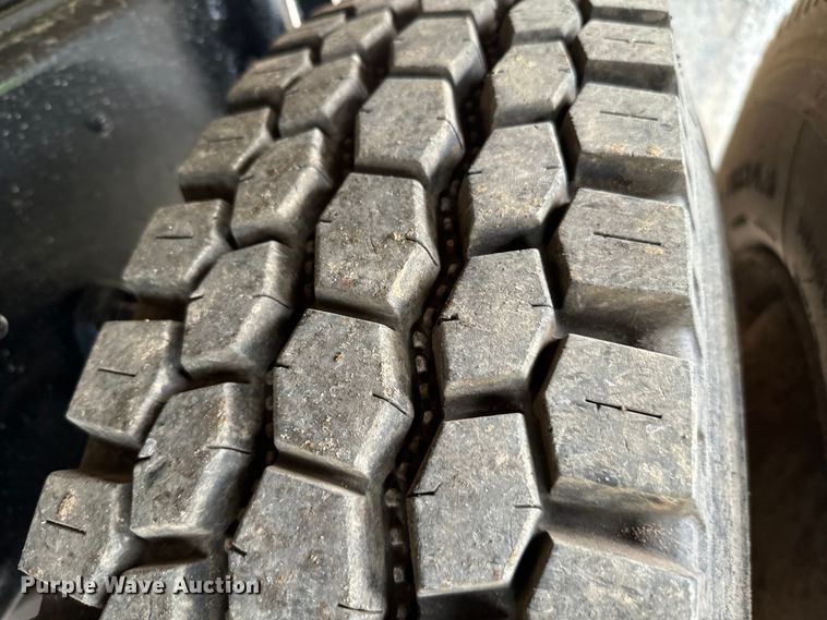 image for item EJ0610 2006 International  5500i dump truck