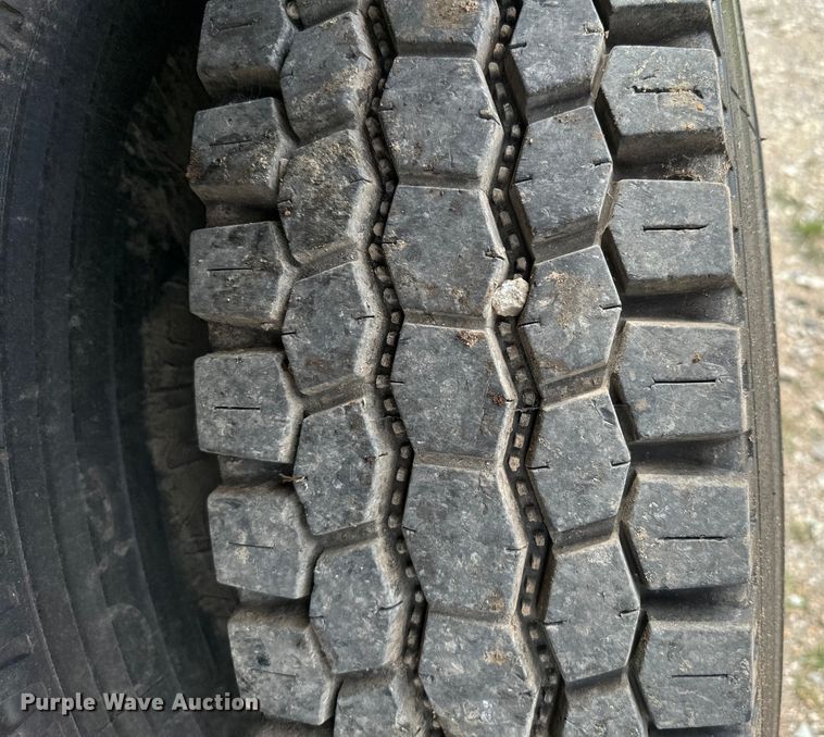 image for item EJ0610 2006 International  5500i dump truck