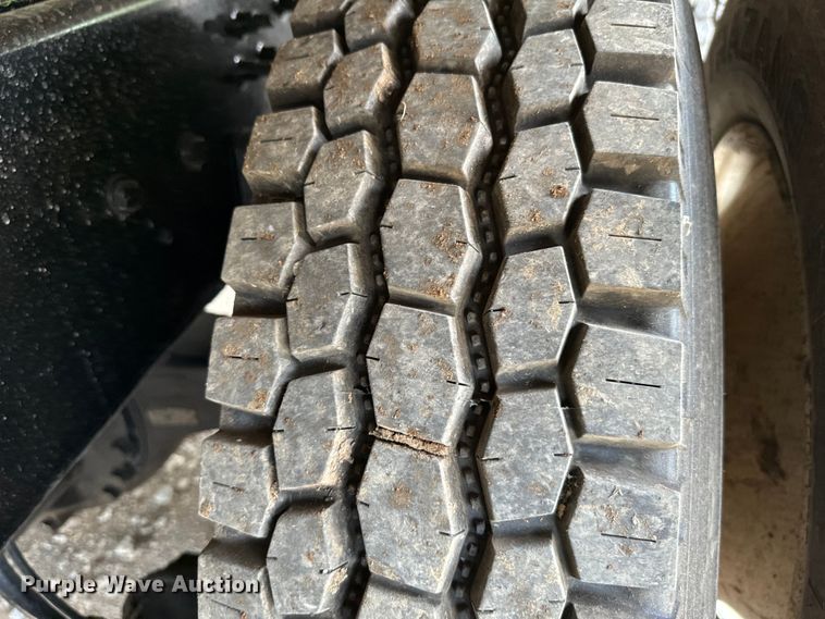 image for item EJ0610 2006 International  5500i dump truck