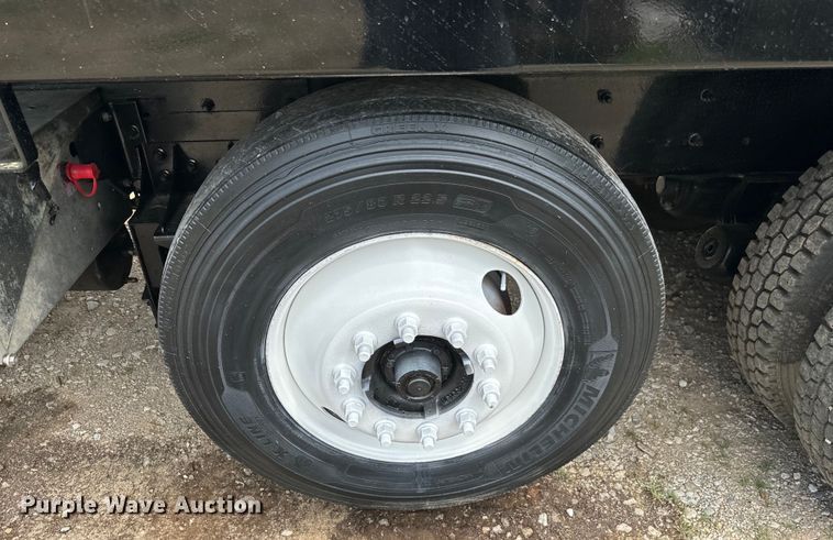 image for item EJ0610 2006 International  5500i dump truck