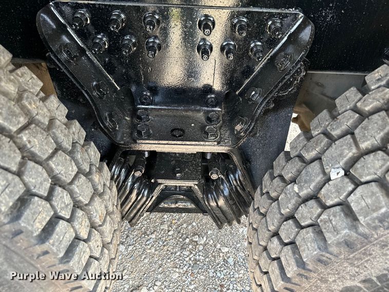 image for item EJ0610 2006 International  5500i dump truck