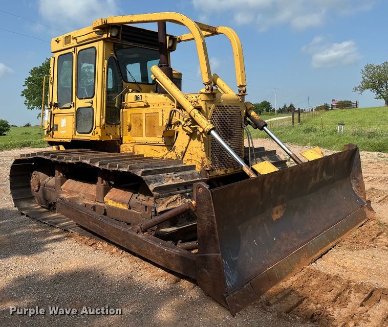 image for item EJ0615 1982 Caterpillar  D6D dozer