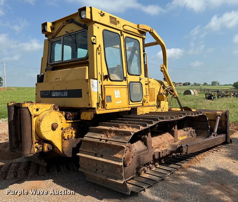 image for item EJ0615 1982 Caterpillar  D6D dozer