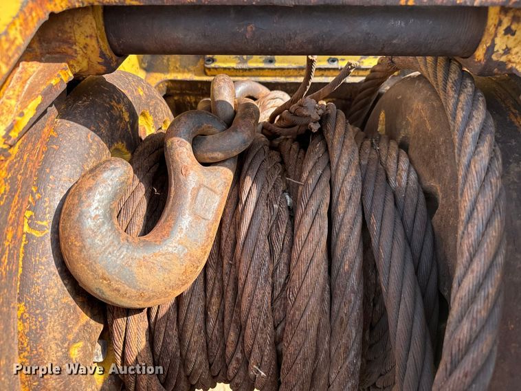 image for item EJ0615 1982 Caterpillar  D6D dozer