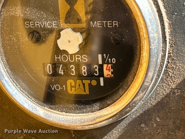 image for item EJ0615 1982 Caterpillar  D6D dozer