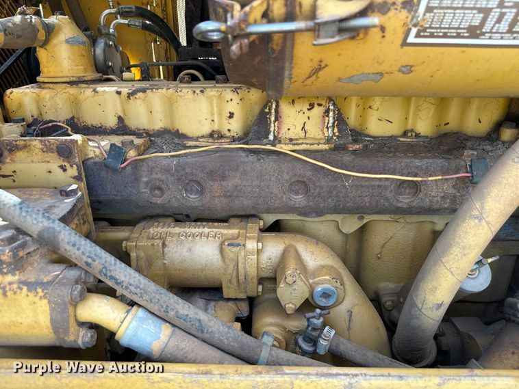 image for item EJ0615 1982 Caterpillar  D6D dozer