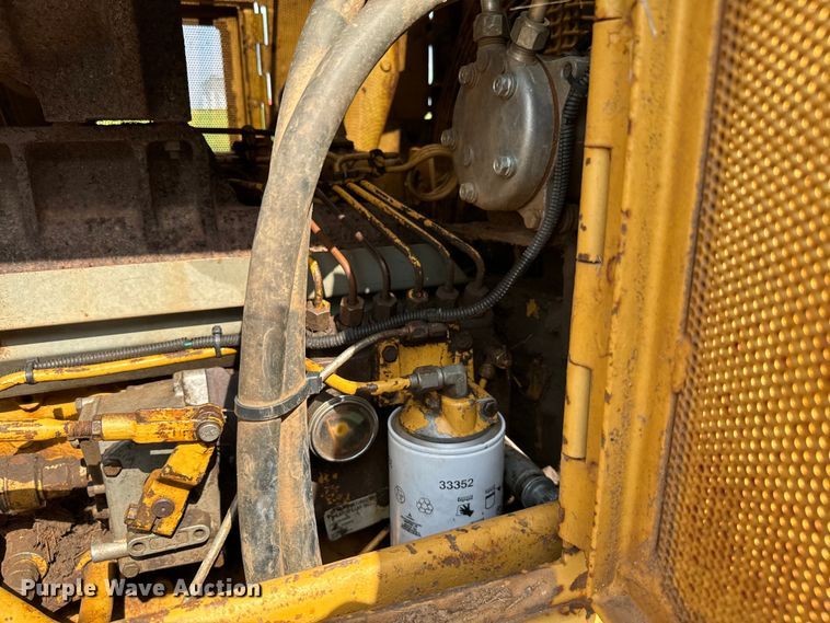 image for item EJ0615 1982 Caterpillar  D6D dozer