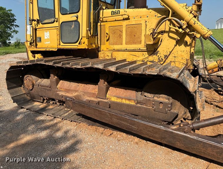 image for item EJ0615 1982 Caterpillar  D6D dozer