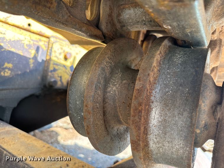 image for item EJ0615 1982 Caterpillar  D6D dozer