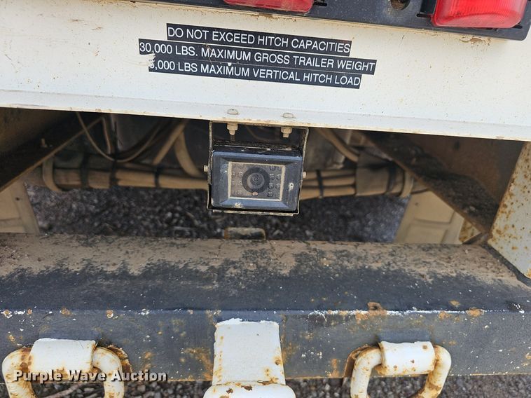 image for item EJ5359 2016 Dodge Ram 5500 HD bucket truck