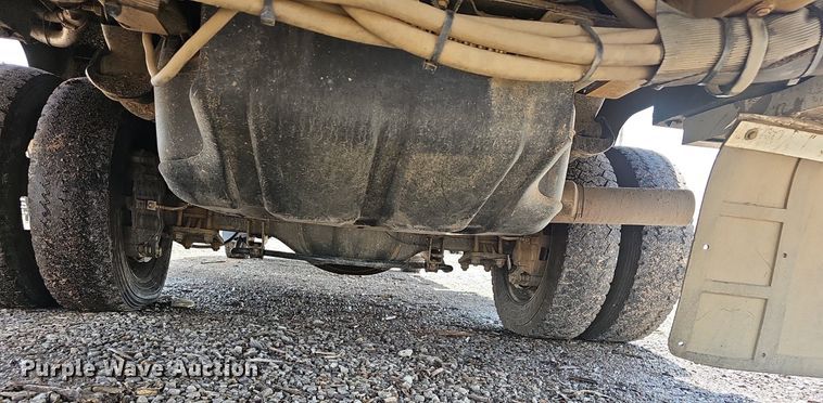 image for item EJ5359 2016 Dodge Ram 5500 HD bucket truck