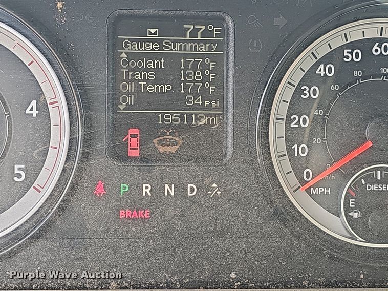 image for item EJ5359 2016 Dodge Ram 5500 HD bucket truck