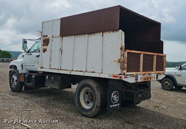 image for item EJ5360 1999 GMC C6500 chipper truck