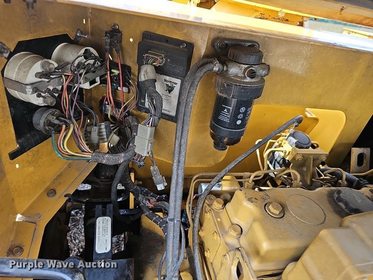 image for item EJ5361 2003 Vermeer BC1400 wood chipper