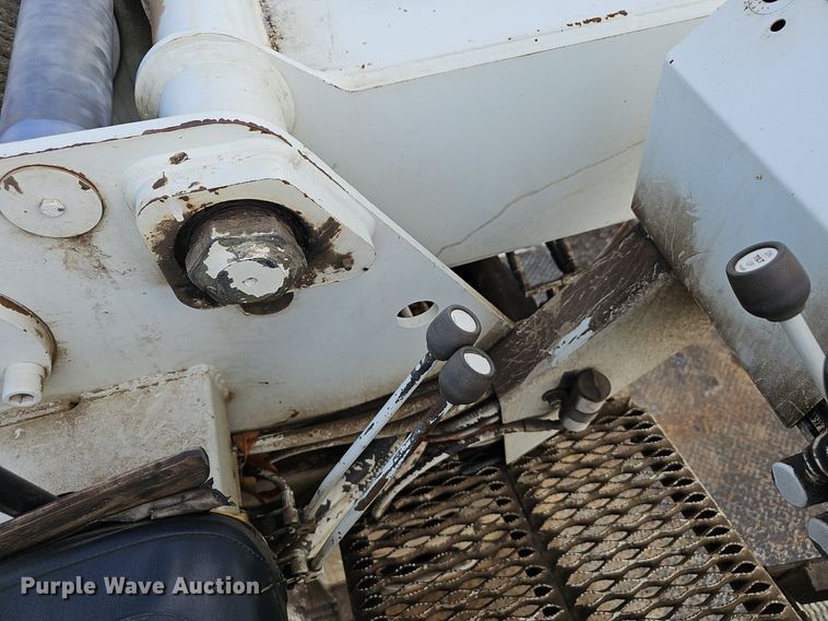 image for item EJ5362 2007 International 7400 digger derrick truck