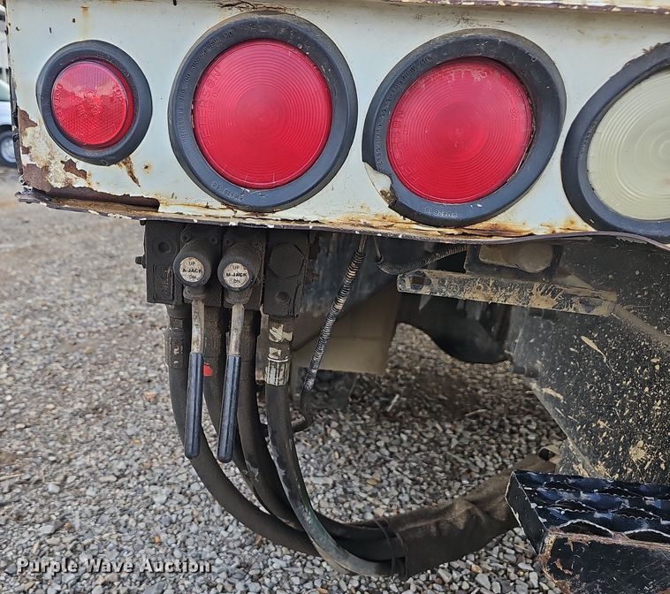 image for item EJ5362 2007 International 7400 digger derrick truck