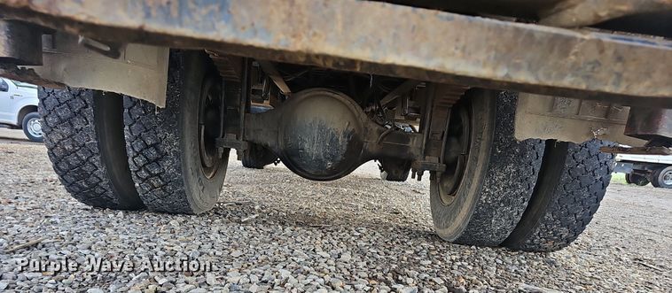 image for item EJ5362 2007 International 7400 digger derrick truck