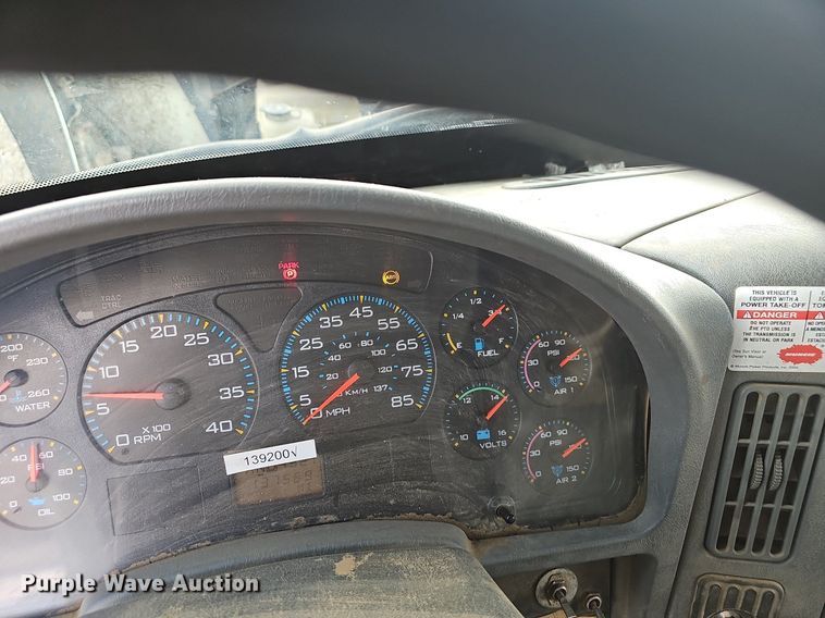 image for item EJ5362 2007 International 7400 digger derrick truck